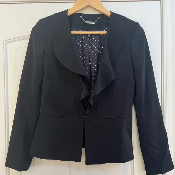 Fitted Ruffle Collar Blazer Jacket - Picture 3 of 11